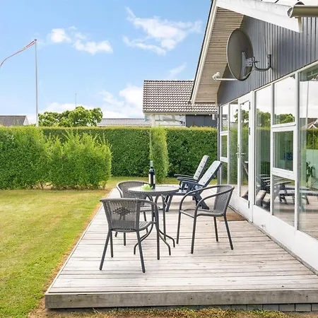 Holiday home Blesse - 250m From The Sea In Se Jutland By Interhome