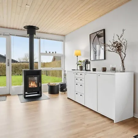 Blesse - 250m From The Sea By Interhome