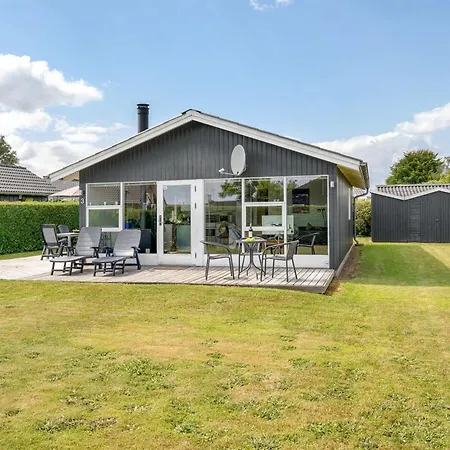 Blesse - 250m From The Sea By Interhome Hejls