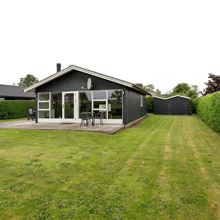 Blesse - 250m From The Sea By Interhome Hejls