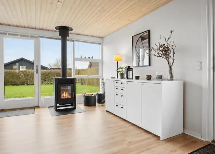 Blesse - 250m From The Sea By Interhome