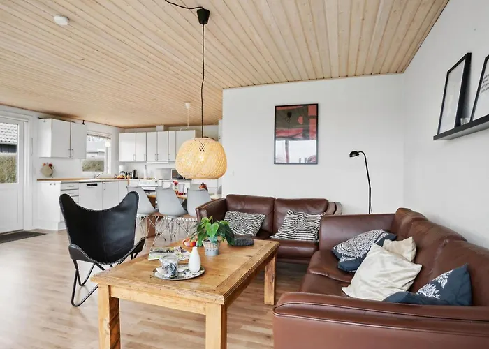 Blesse - 250m From The Sea By Interhome * Hejls