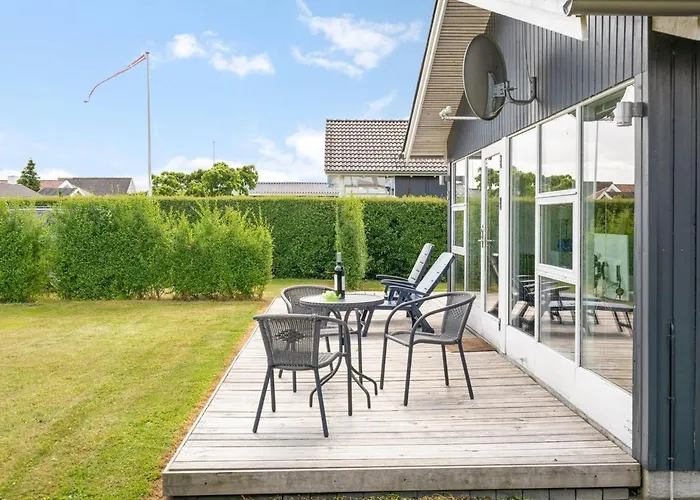 Blesse - 250m From The Sea By Interhome Hejls